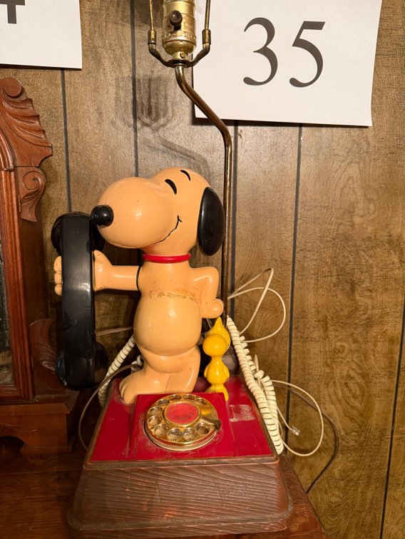 Snoopy dial type telephone
