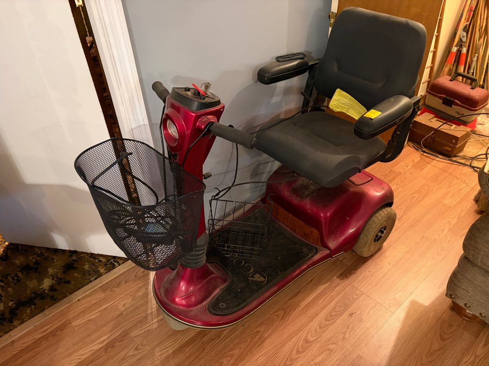 GOLDEN COMPANION II HANDICAP SCOOTER