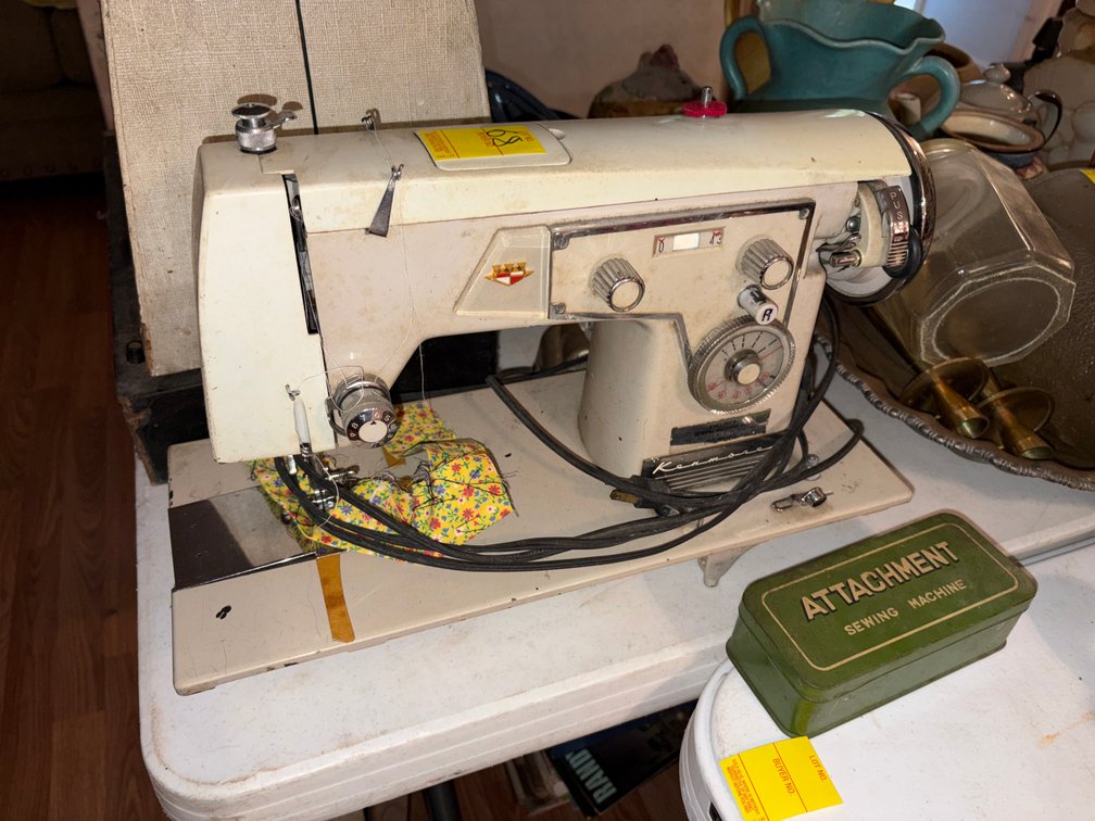KENMORE SEWING MACHINE WITH ATTACHMENTS
