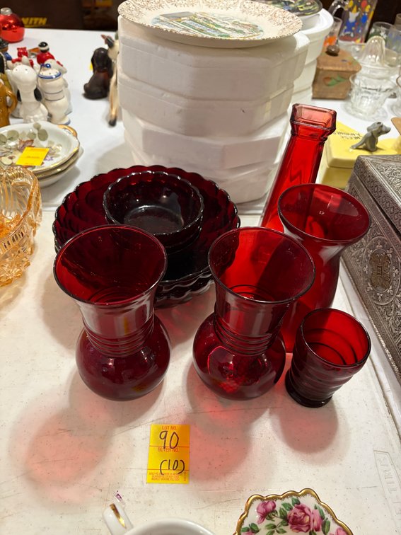 RED GLASSWARE SET