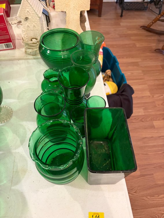 11 PCS GREEN GLASS SET