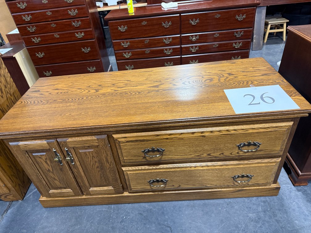 2 DOOR 2 DRAWER OAK DRESSER