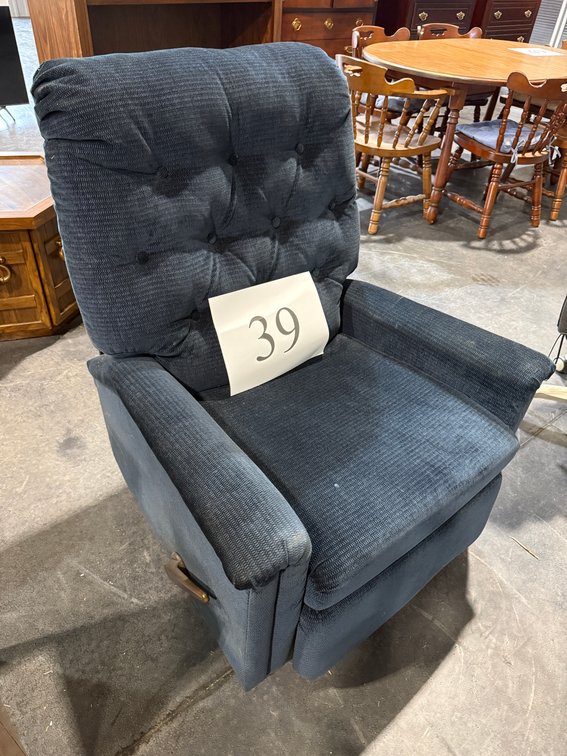 RECLINER UPHOLSTERED