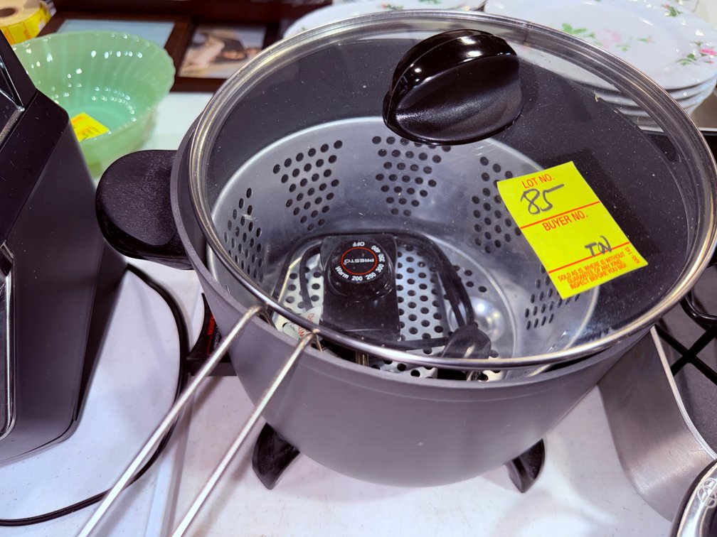 PRESTO DEEP FRYER WITH BASKET, LID, CORD