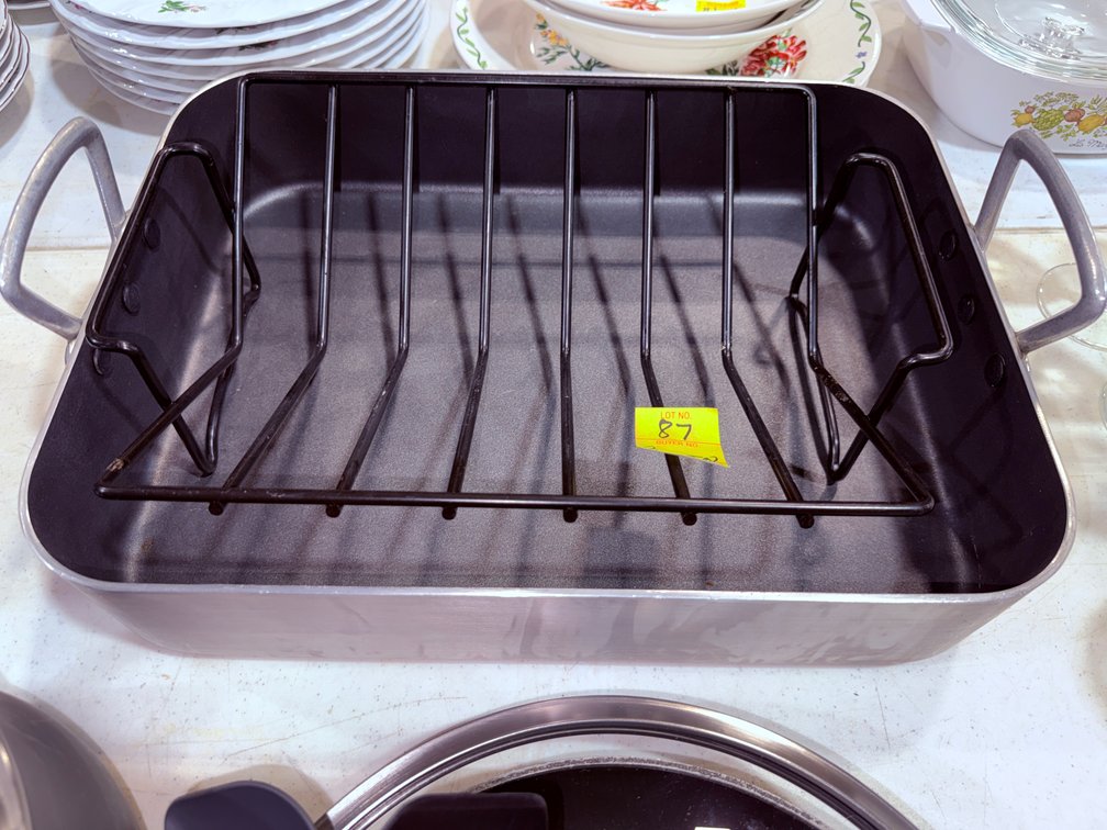 NO STICK ROASTER PAN WITH RACK