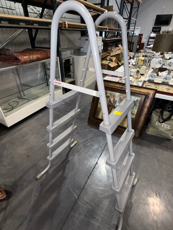 BESTWAY 8 STEP DOUBLE SWIMMING POOL LADDER