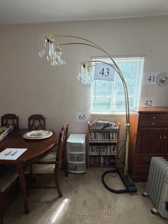 CRYSTAL ARC FLOOR LAMP APPROX 6'10"
