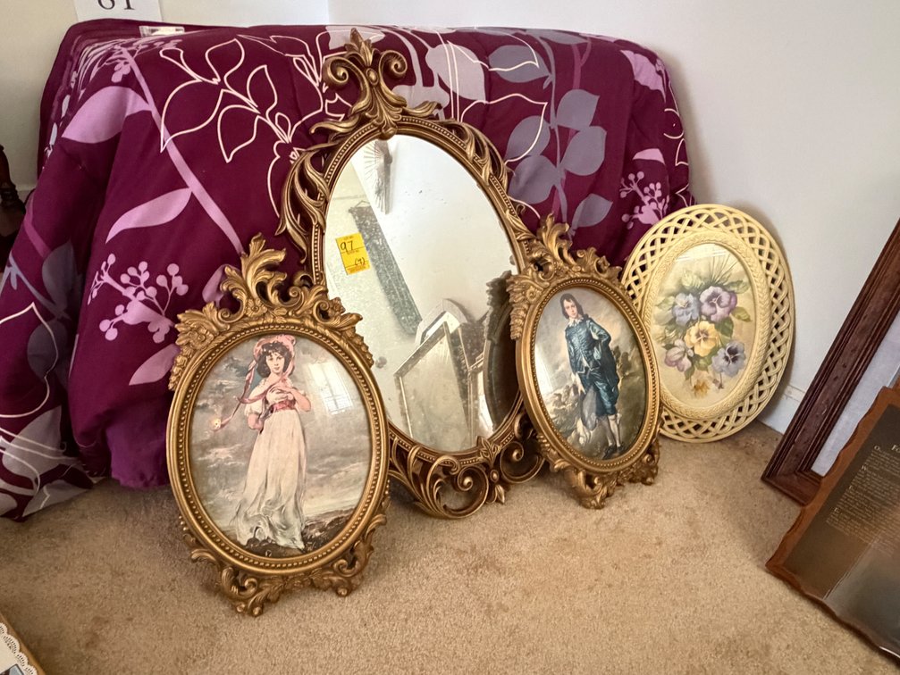 4 FRAMED PCS