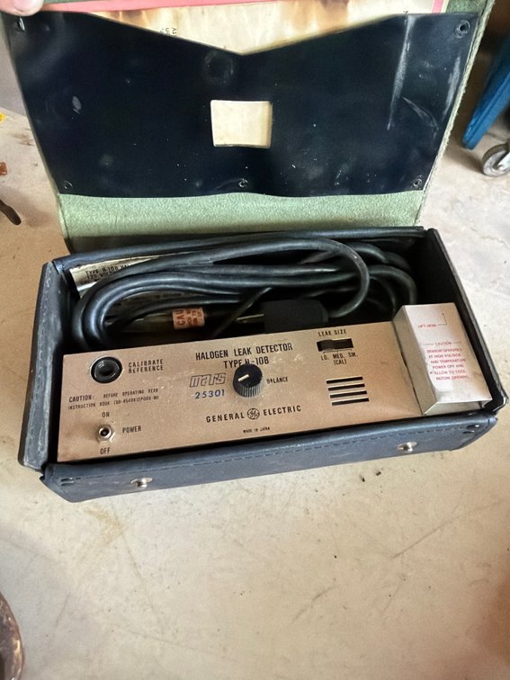 GE halogen leak detector type H-10B