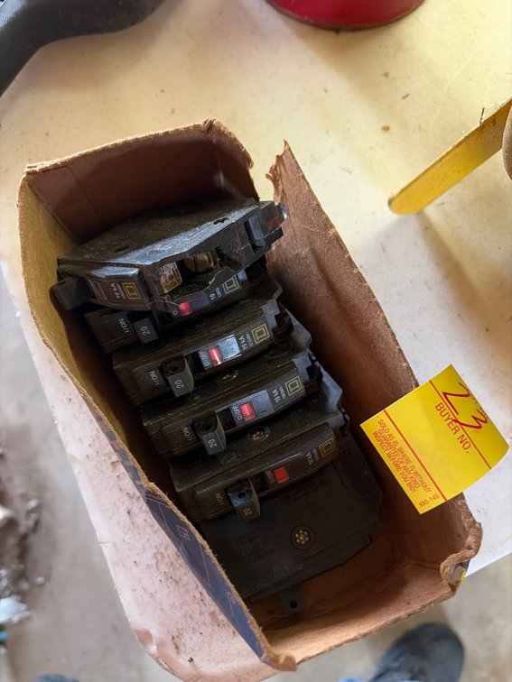 6 square d breakers