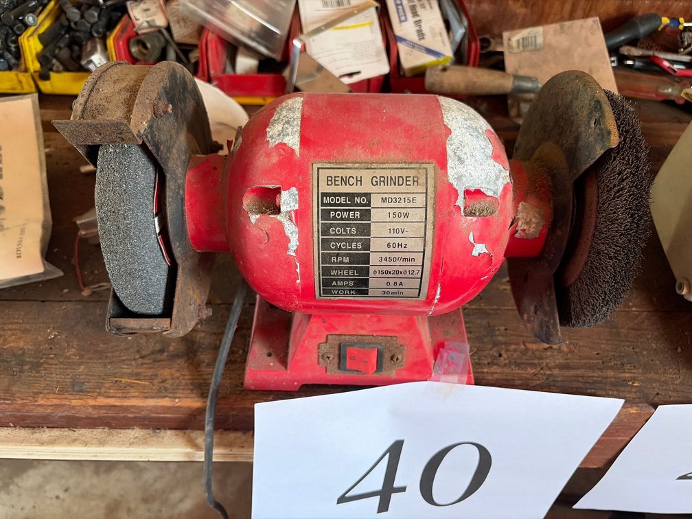 Bench grinder model md3215e
