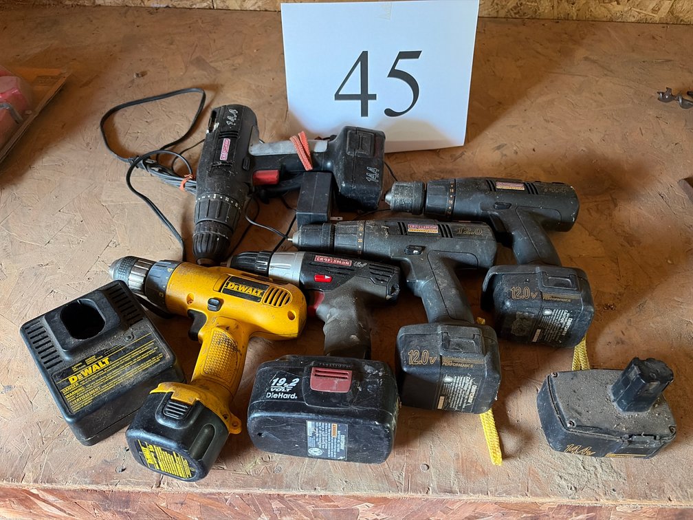 Dewalt battery drill & craftsman battery drills.