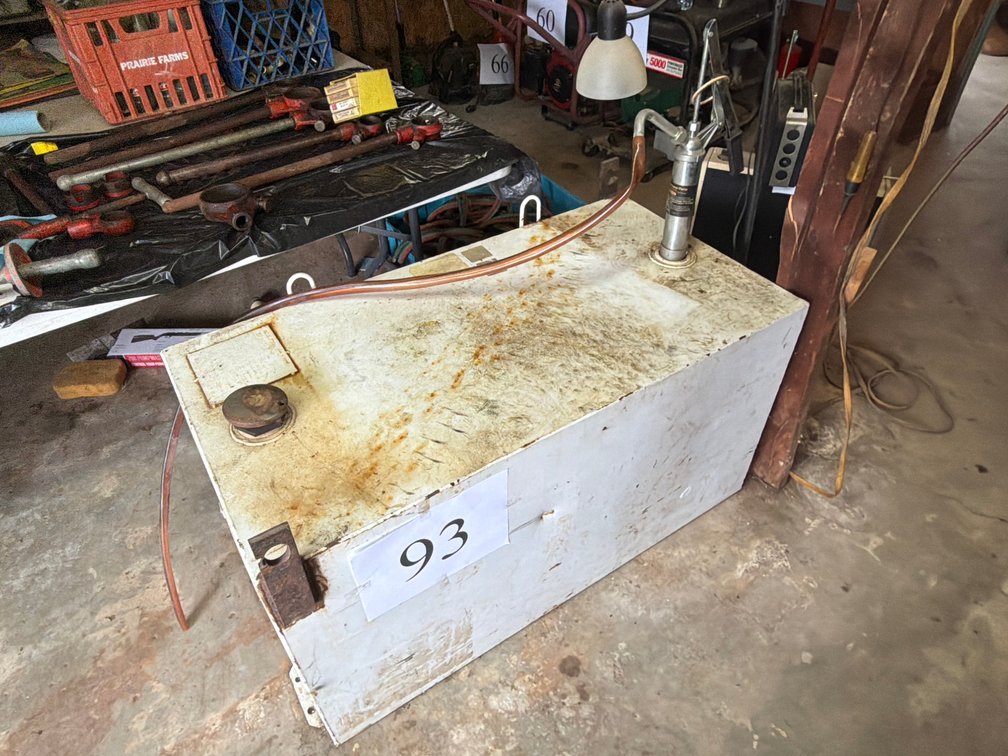 100 gal white steel fuel transfer tank With pump