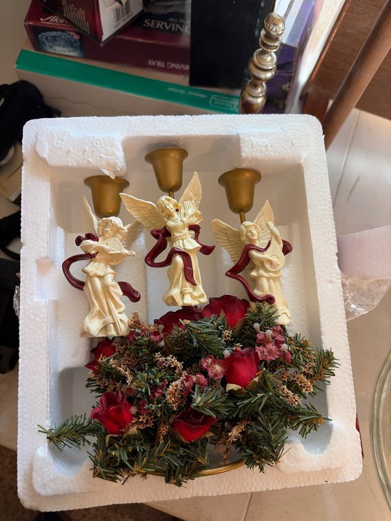 Angel trio centerpiece