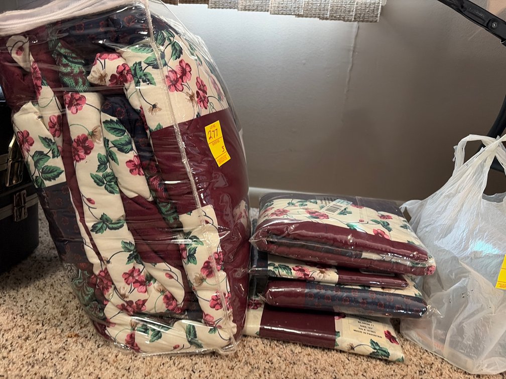 Linens; comforter