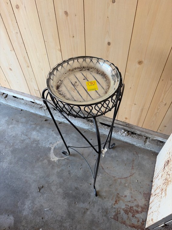 Plant stand