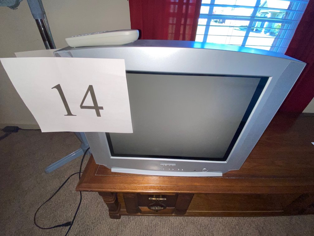 21" MAGNAVOX TV WITH REMOTE