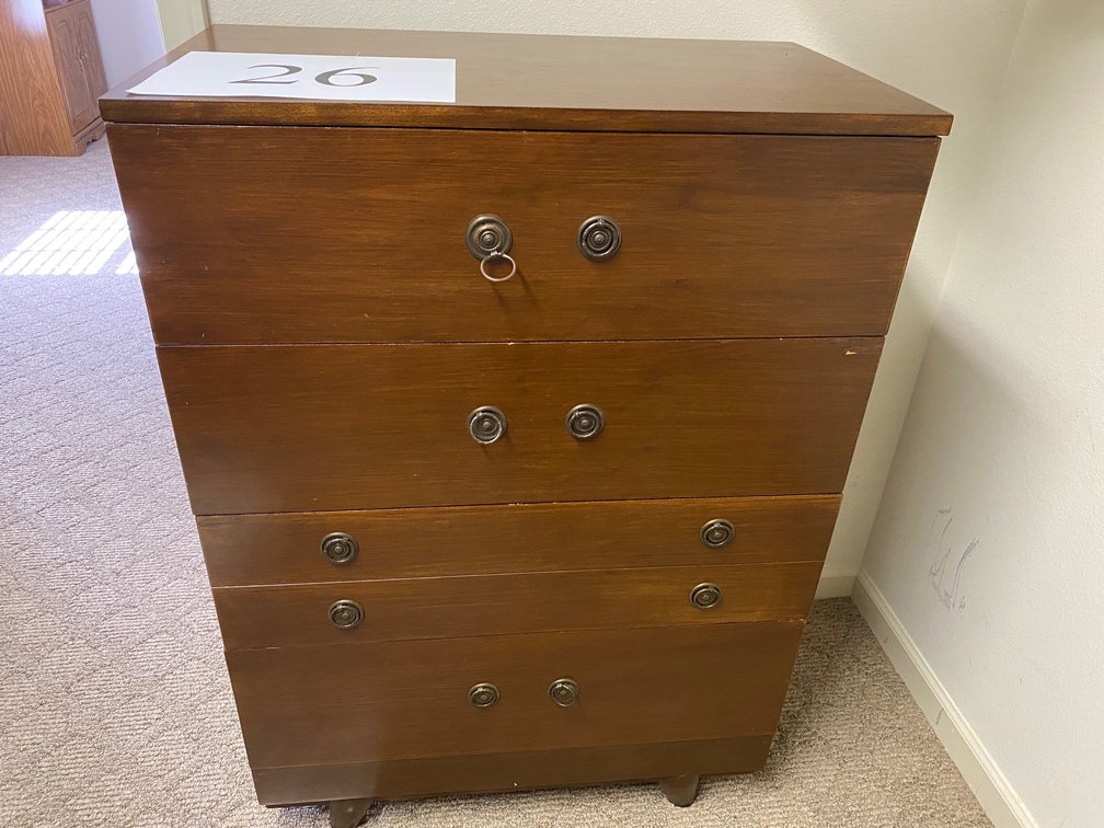 MID CENTURY MODERN FOUR DRAWER CHEST OF DRAWERS