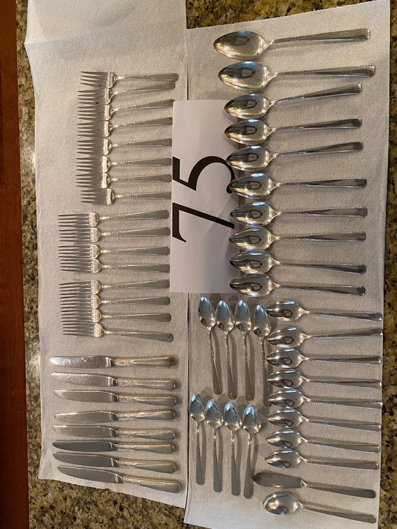 52 PIECE SET OF WM ROGERS ONEIDA FLATWARE