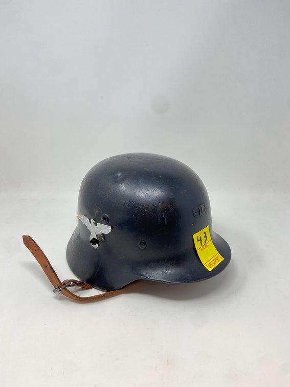 GERMAN WW2 STEEL HELMET