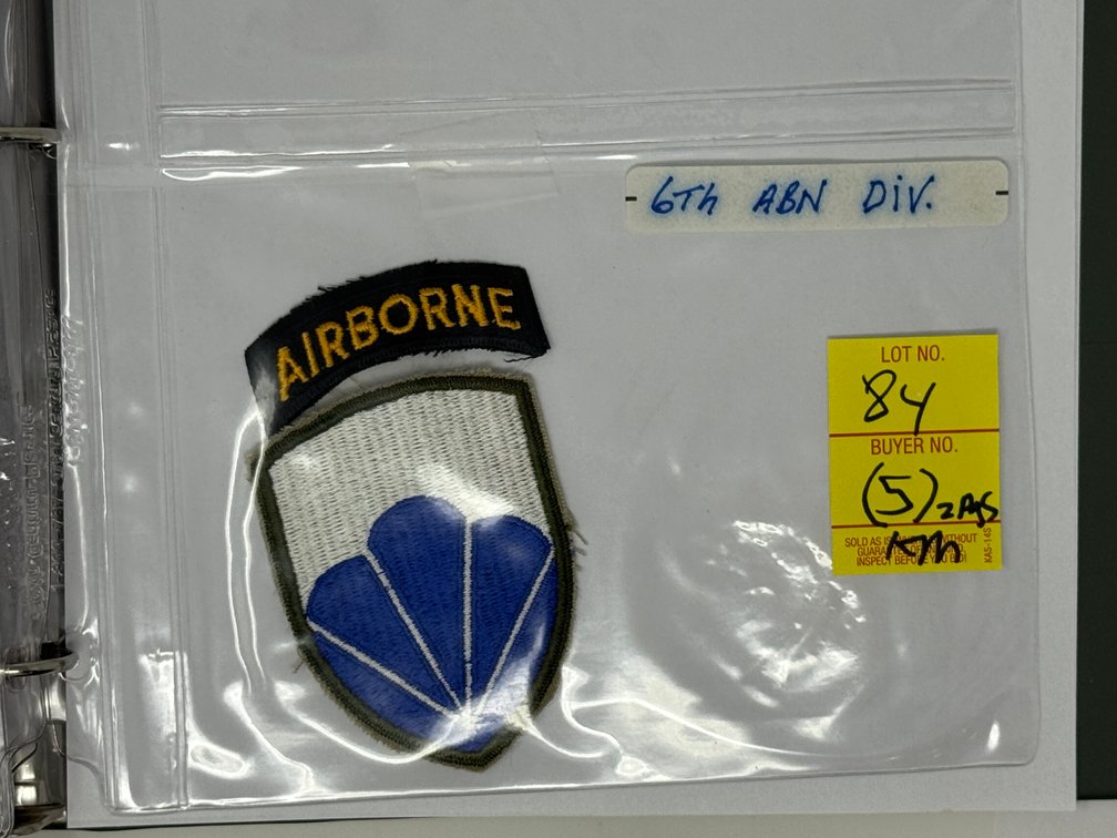 5 MILITARY BADGES