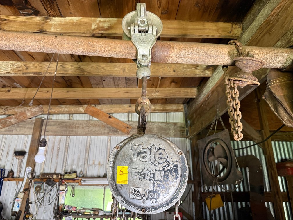 PIPE WITH TROLLEY & YALE CHAIN HOIST
