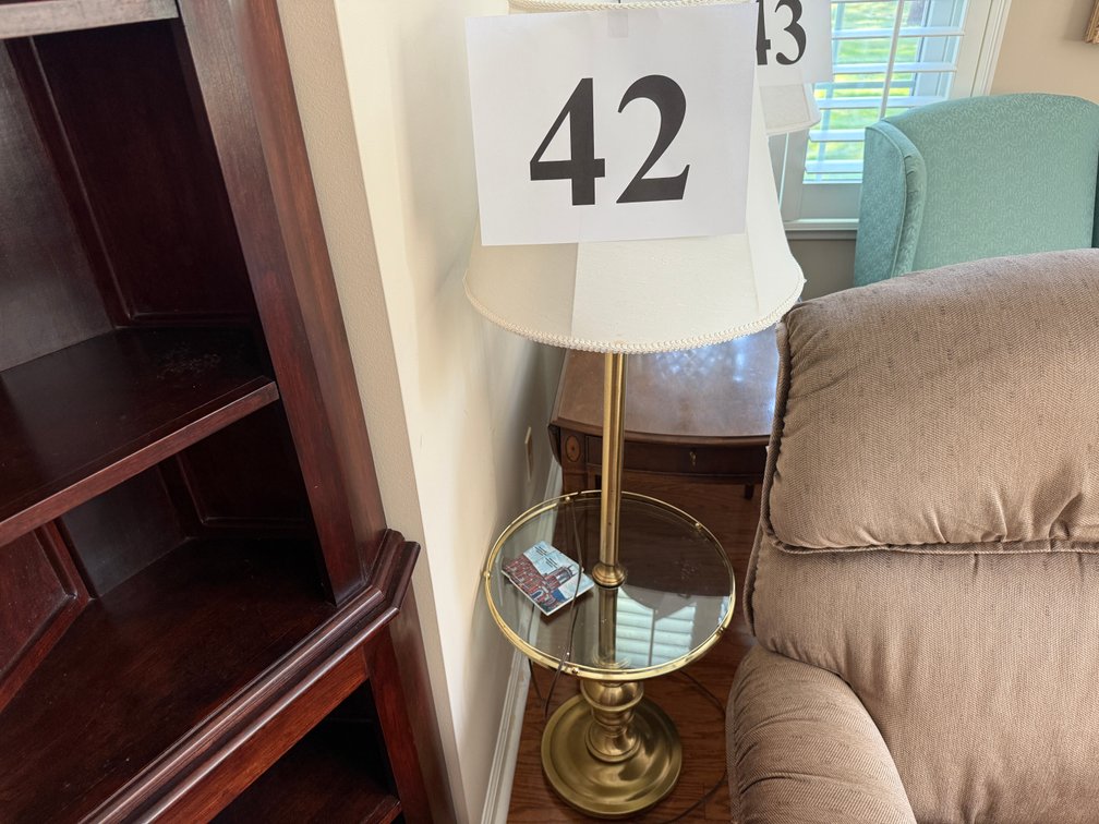 BRASS FLOOR LAMP W/GLASS TABLE