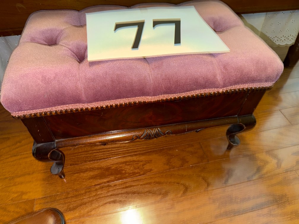 VICTORIAN WOOD FOOTSTOOL