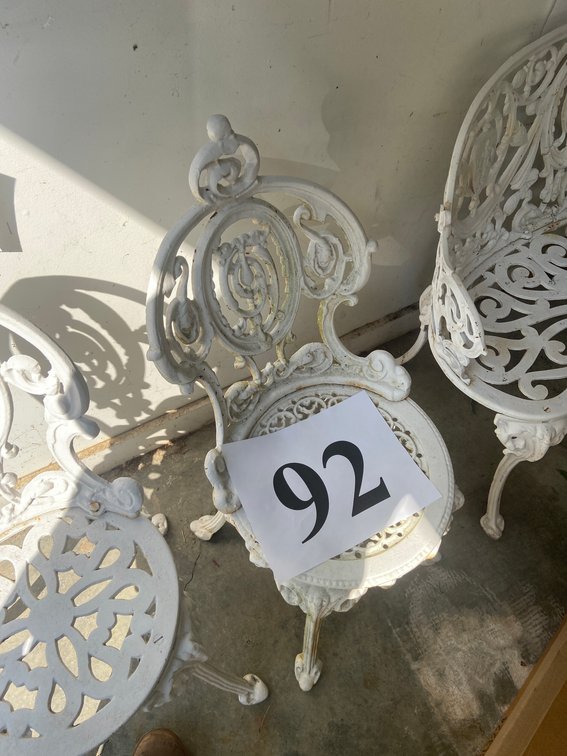 WROUGHT IRON ORNAMENTAL CHAIR
