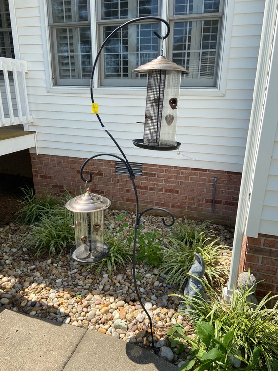 2 BIRD FEEDERS WITH HOOK HOLDER