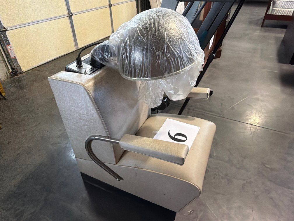 KAEMARK KWIK SET PROFESSIONAL SALON DRYER CHAIR