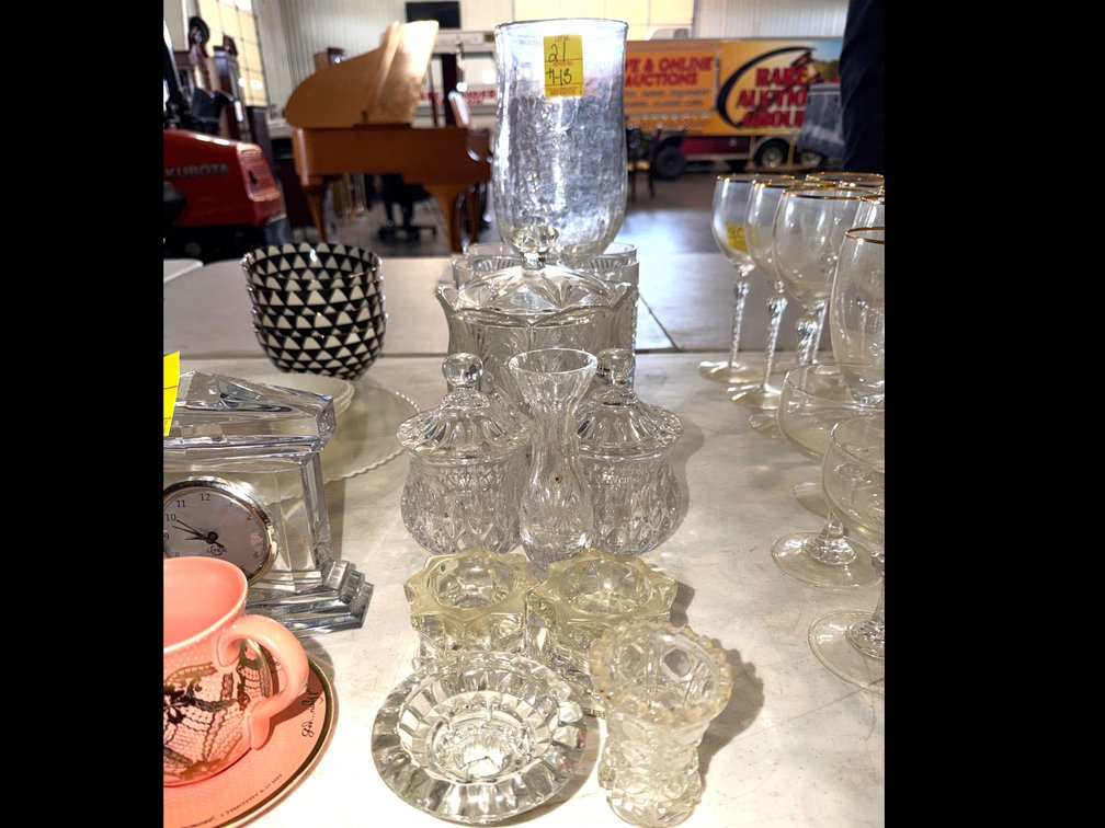 APPROX 13 PCS CLEAR, CRYSTAL, AND LEADED GLASSWARE
