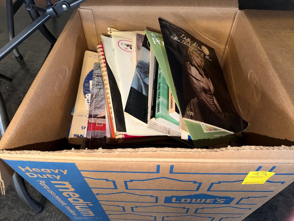BOX OF PIANO/MUSIC