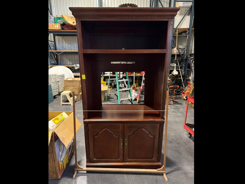 LARGE DARK WOOD ENTERTAINMENT CABINET WITH QUILT HANGER
