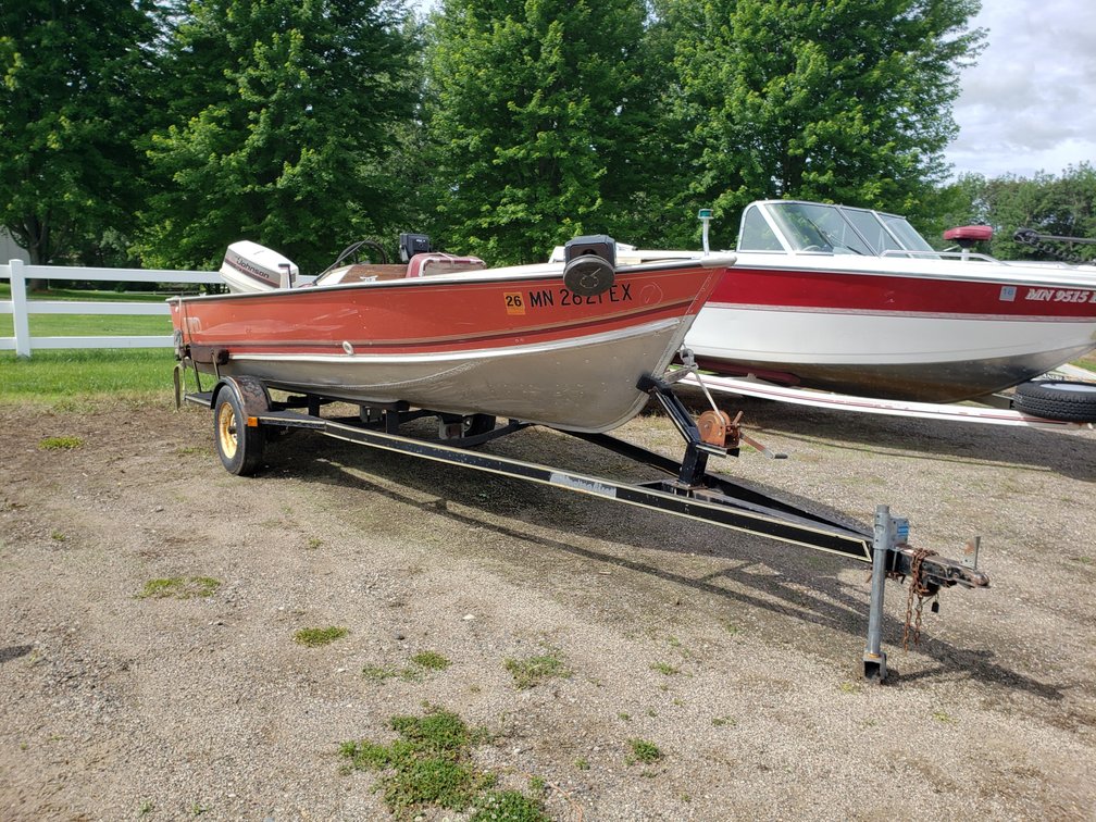 1985 Lund Mr. Pike 16' boat, Vin# LUNA0486D585 with 1987 Trailer Vin# 010664254 