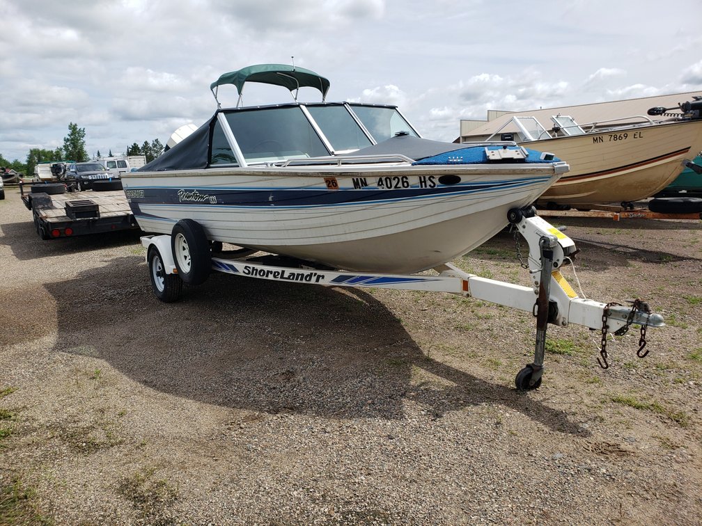 1990 Crestliner Phantom 186 18'.6" boat , Vin# N0R29945109 with 1992 Shoreland'r Vin# 1MDBF8R19NB551186