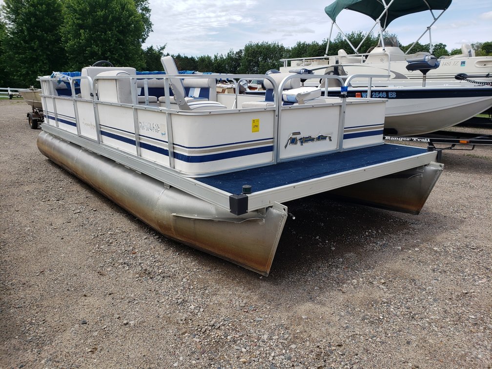 2003 Forester 21' pontoon, Vin# F0P2113B303