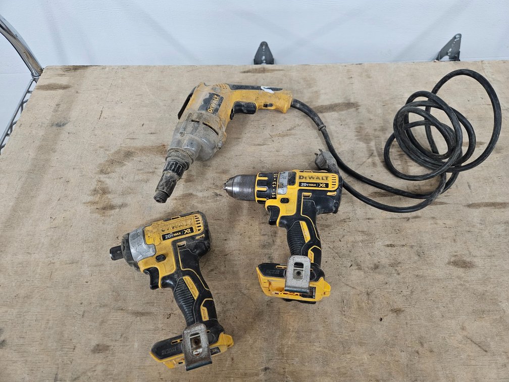 Dewalt 20v Impact, 1/2" 20v Drill, & VSR Versa Clutch Screwdriver-Corded