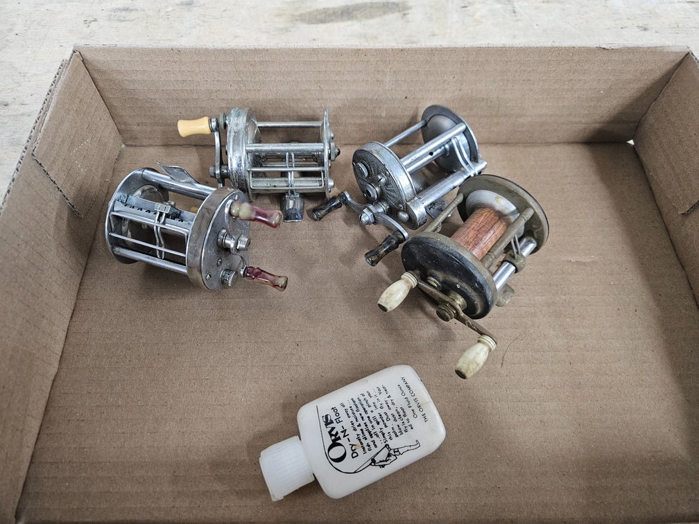 4 Fishing Reels