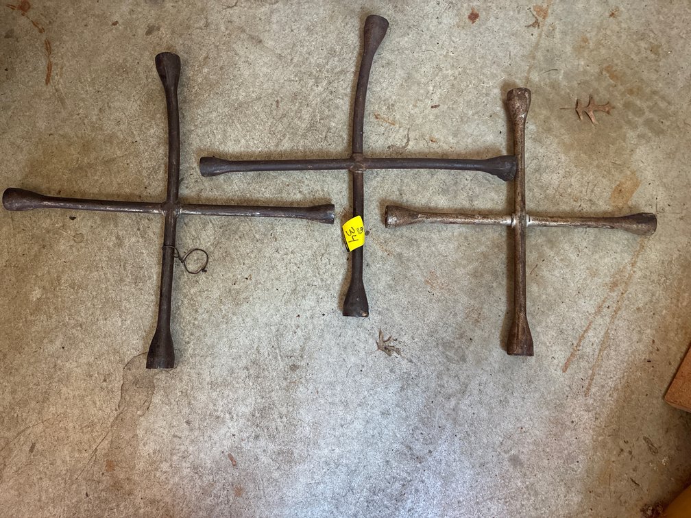 3 Tire irons