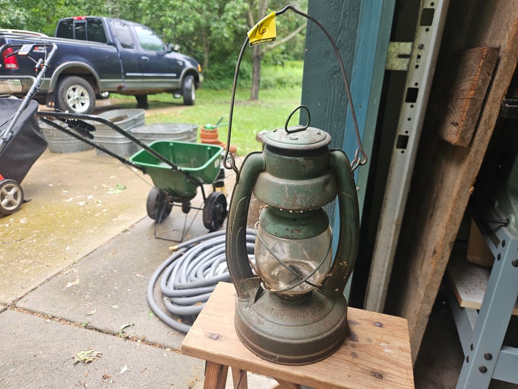 Coast to Coast Mastercraft No. 1 lantern