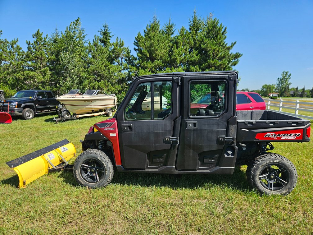 2014 Polaris Ranger Crew 900 EFI Vin # 4XAWH9EA3EB177752