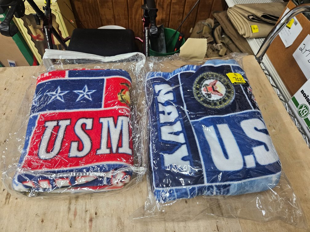 2 Armed forces blankets