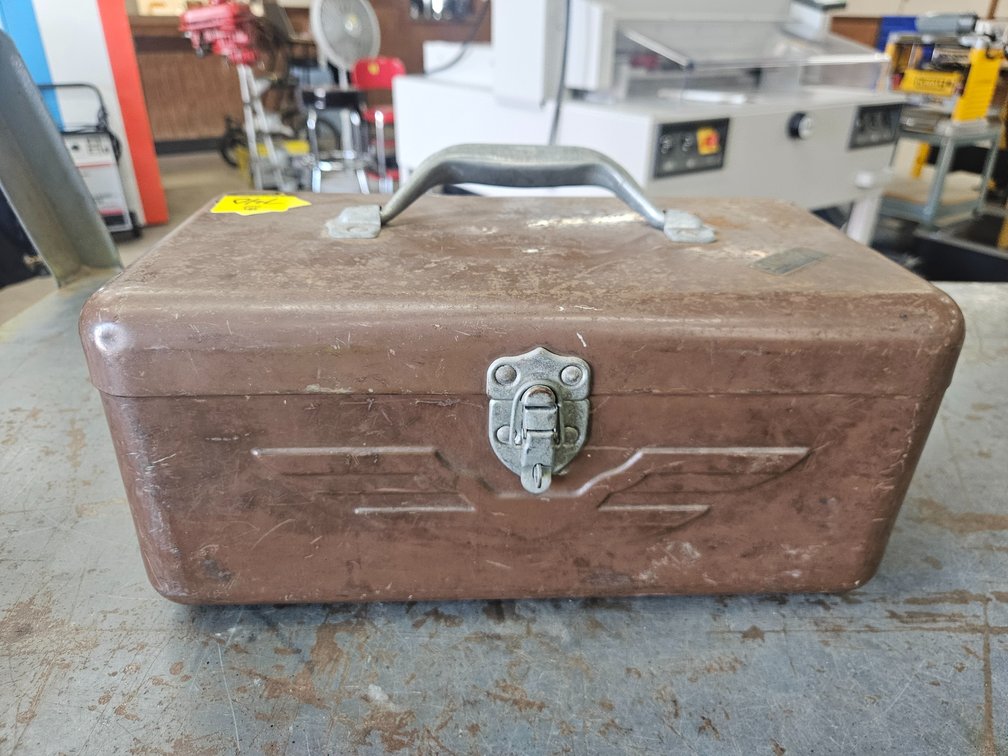 Simonson metal tacklebox