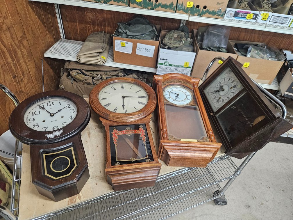 4 Pendulum clocks