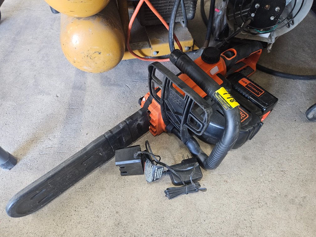 Black & Decker chainsaw