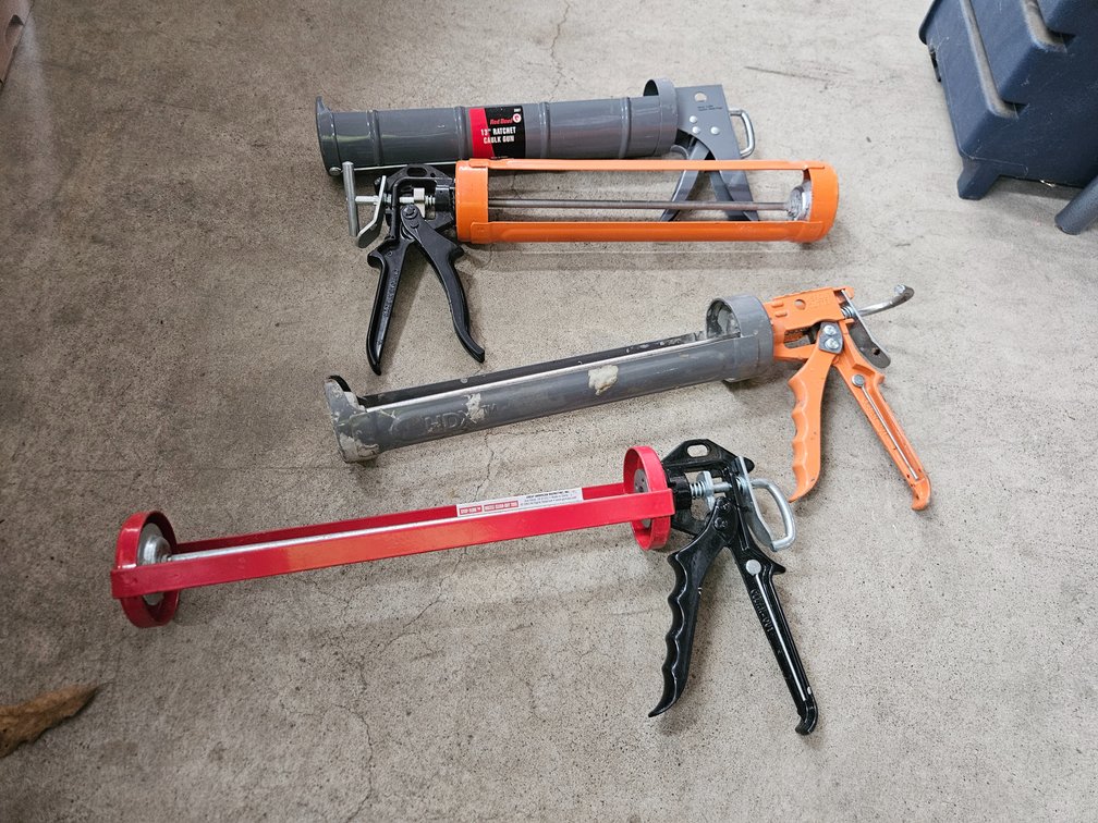 4 Caulking Guns