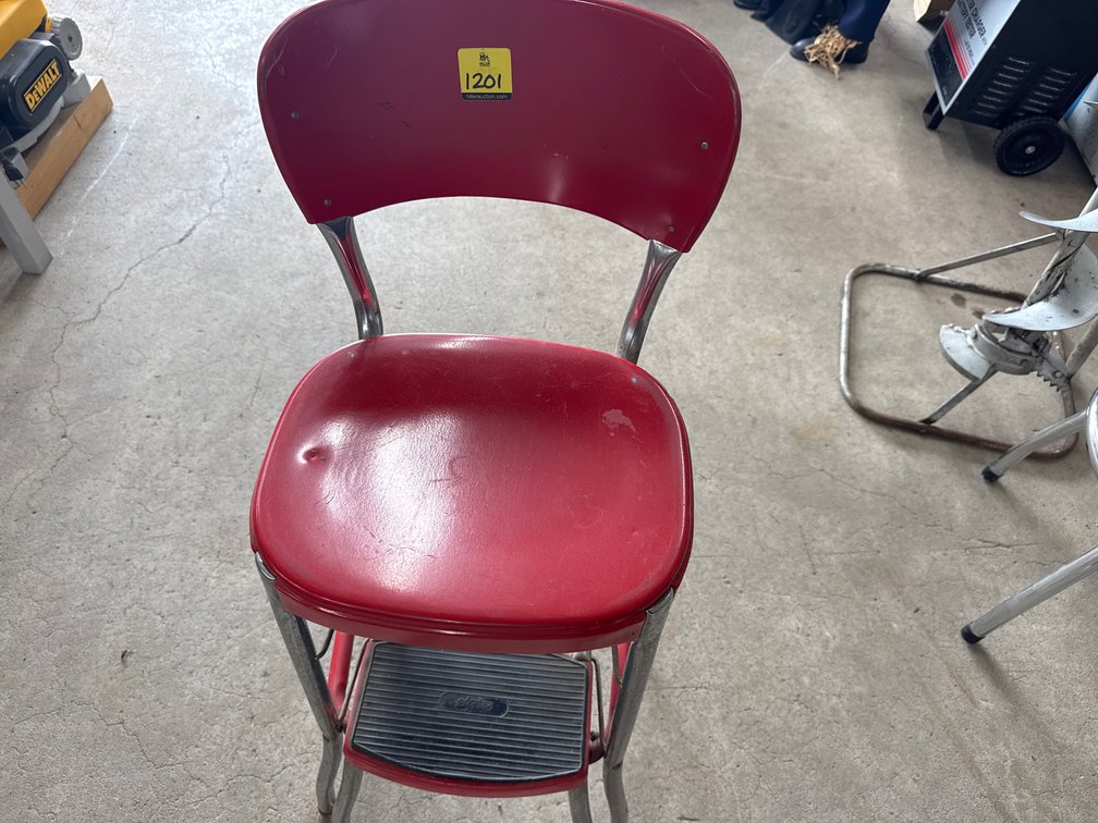 Stylair Metal Stool/Step Stool