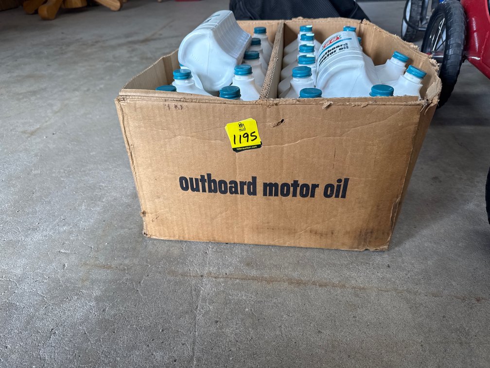 24 Quarts Outboard Motor Oil