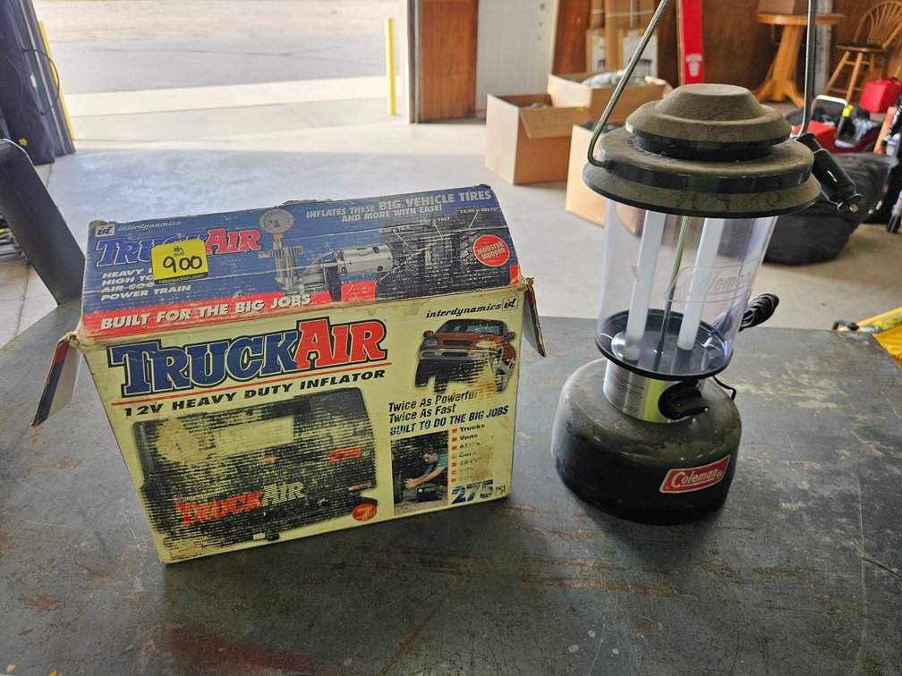TruckAir 12v Tire Inflator & Coleman Lantern